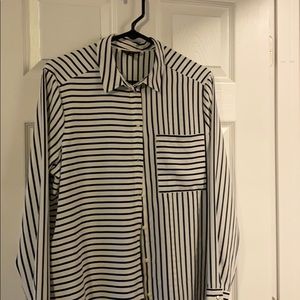 Blouse, black and white. Super comfortable